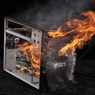Breng jouw zonnepanelen op hun knietjes met deze power supply
