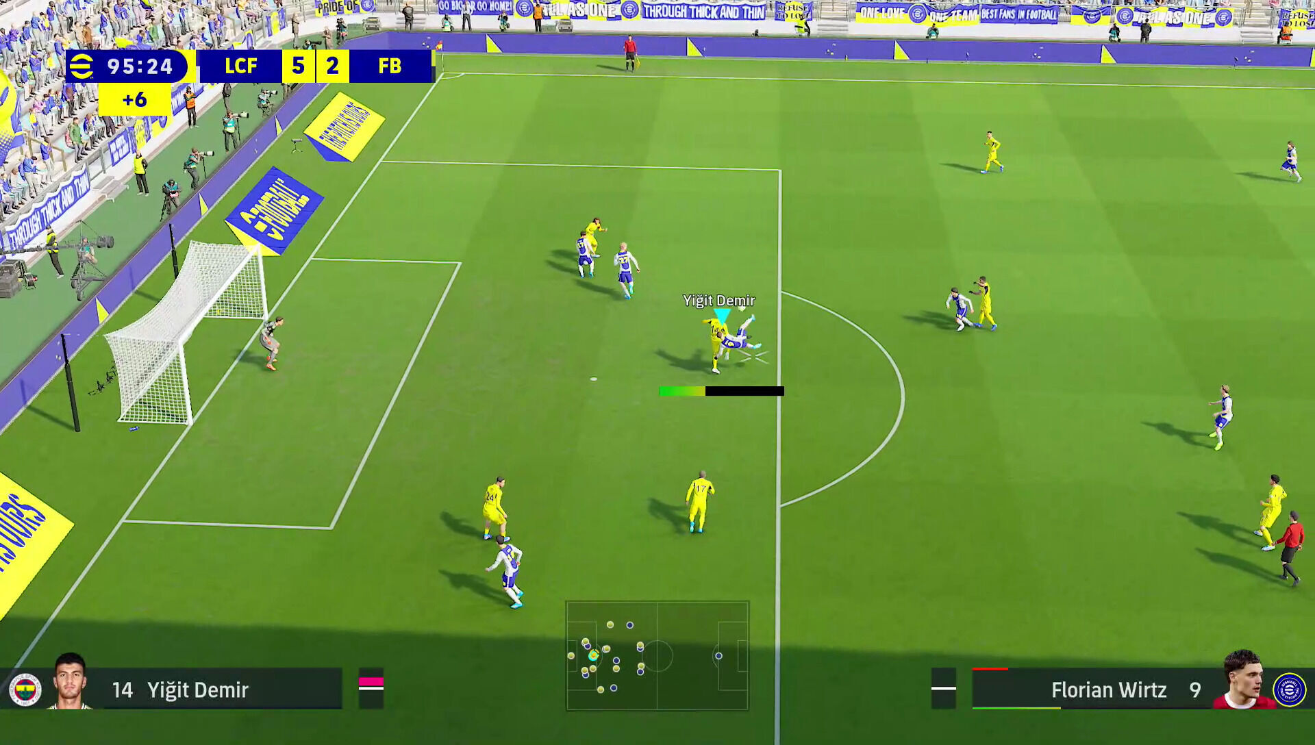 Liverpool vs Barca in eFootball Kick-Off